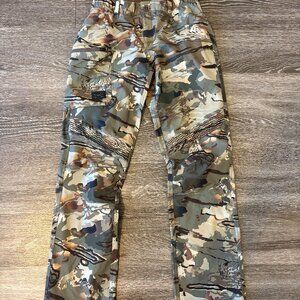 Under Armour Women’s Hardwoods STR Pants 1367031 Camo Size 8 NWOT